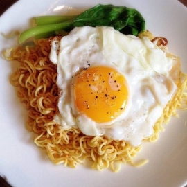 Mì Xào Trứng